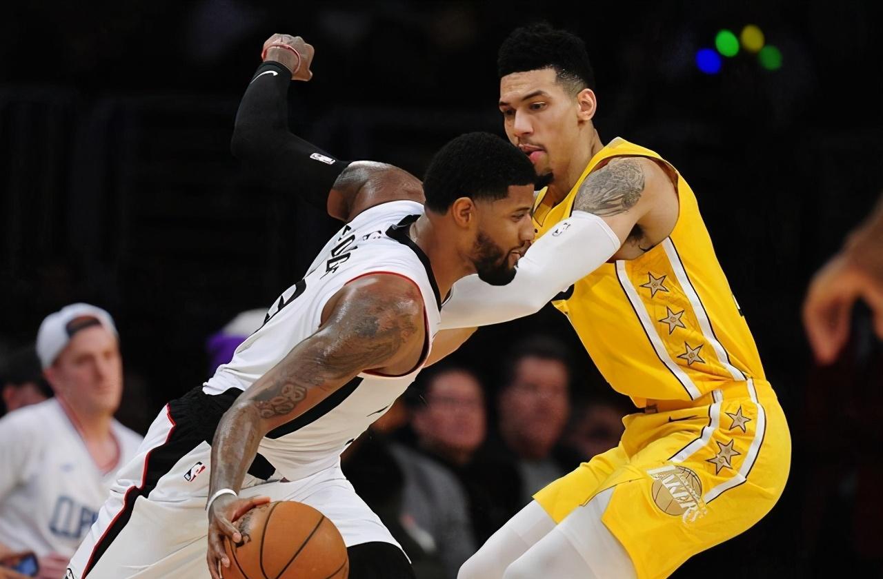 关于塞尔维亚男篮血洗湖人，丹尼·格林打破历史纪录的信息