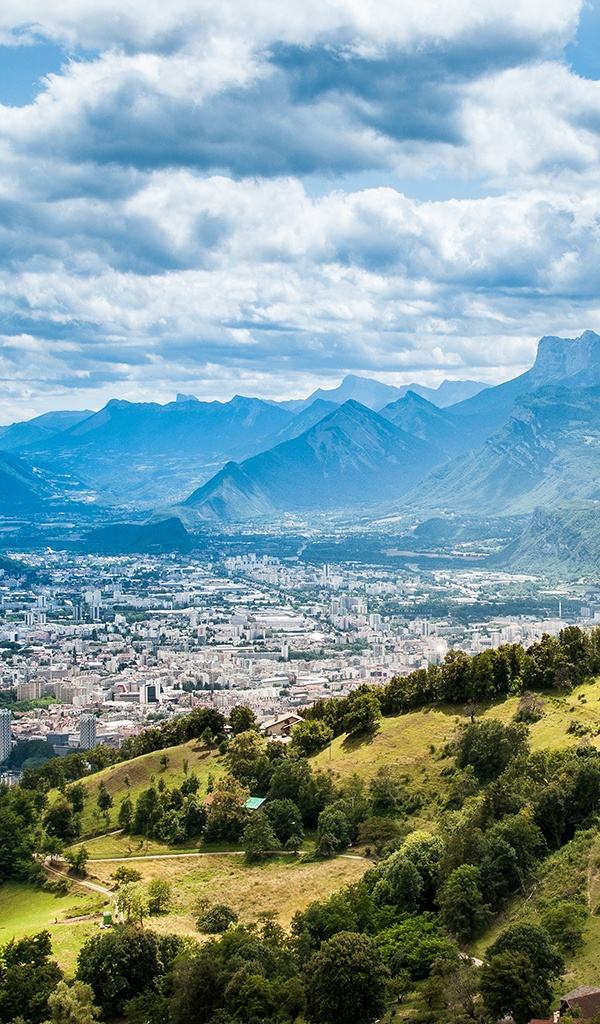 开云体育平台APP-里昂完胜瑞士，德利赫特三分雨点燃全场的简单介绍