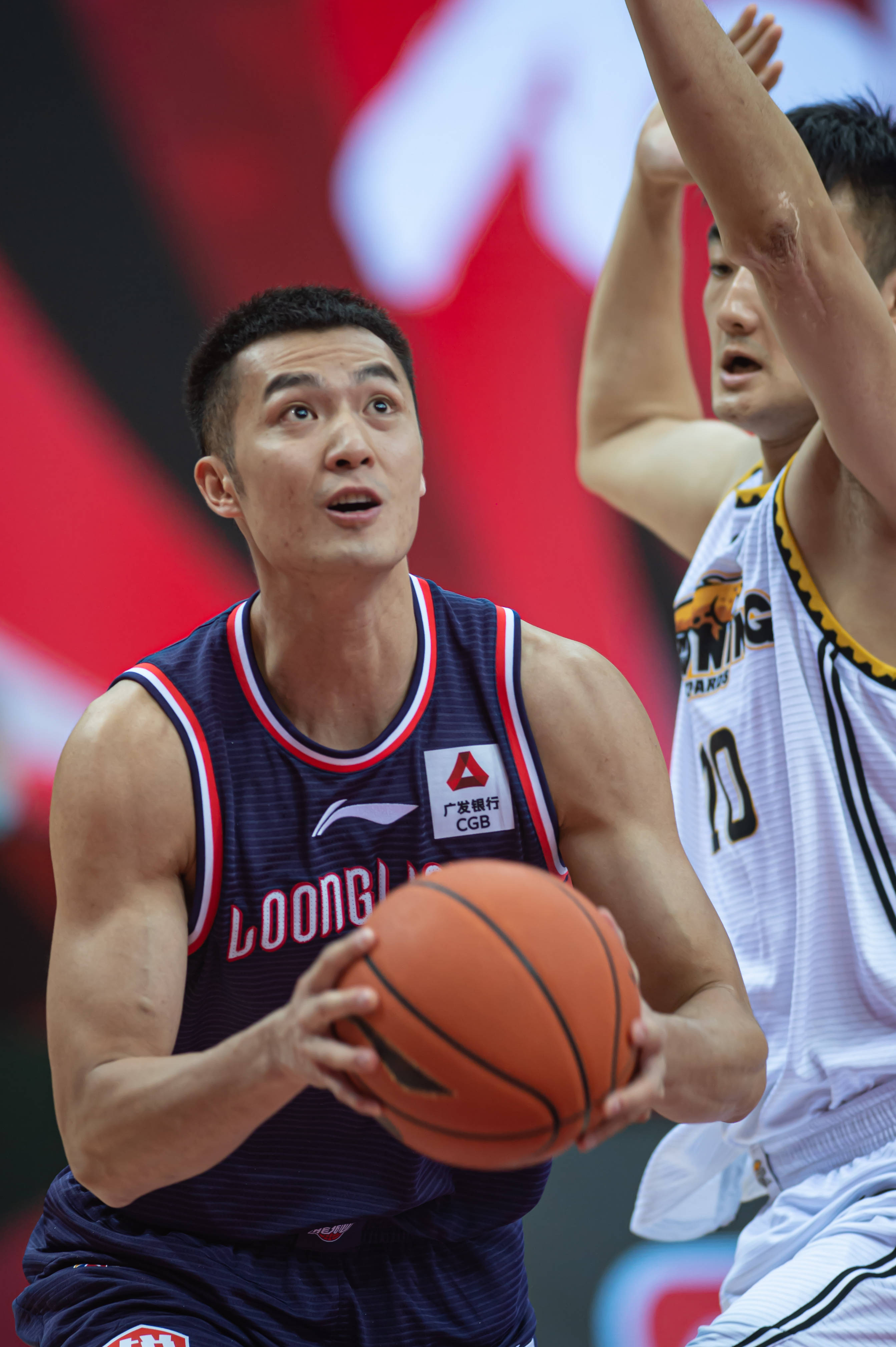 关于一位CBA球员在比赛中表现出色的信息 关于一位CBA球员在比赛中表现出色的信息