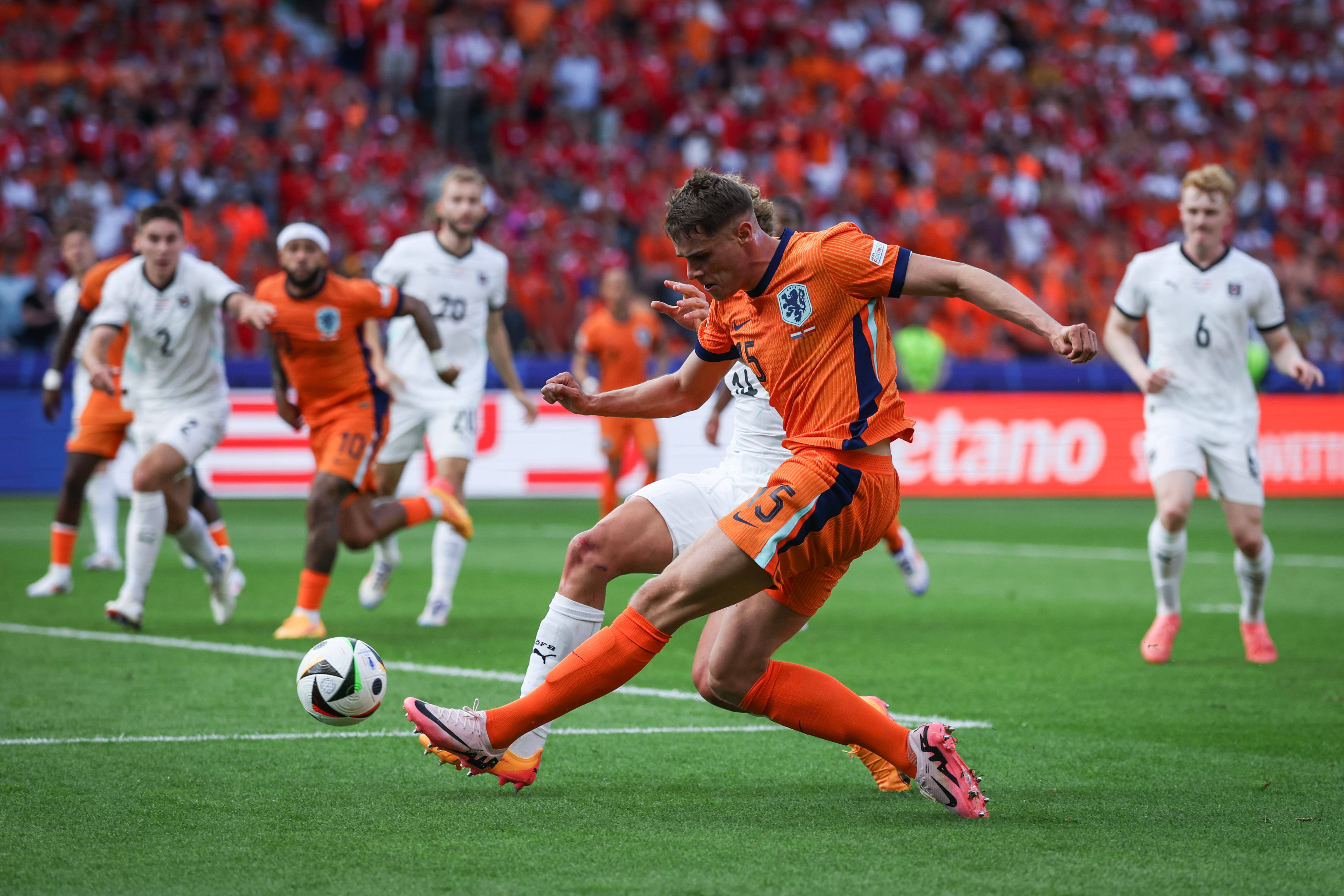 开云体育登录-包含荷兰队取胜，欧预赛前途夺目的词条