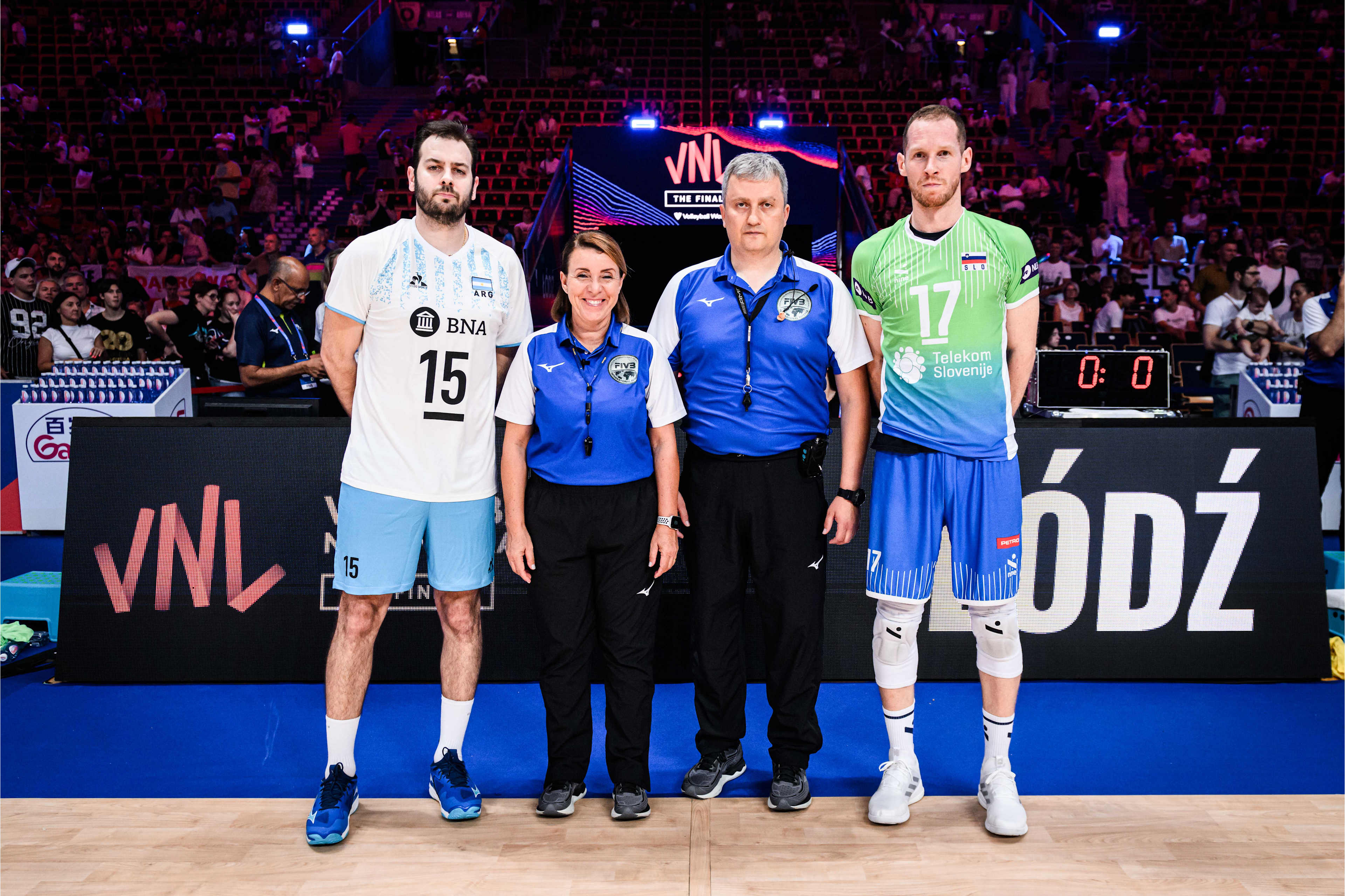 斯洛文尼亚队逆转比分，晋级四强的简单介绍