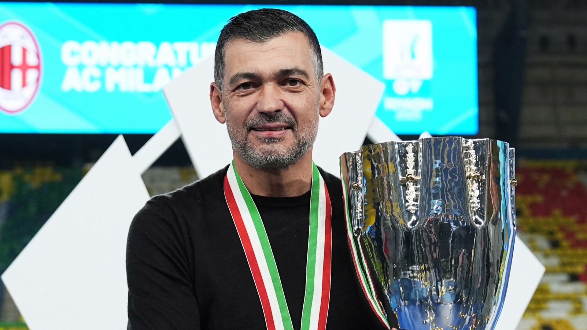 开云体育app-AC米兰后防线频频失误，主帅派遣更换人手的简单介绍