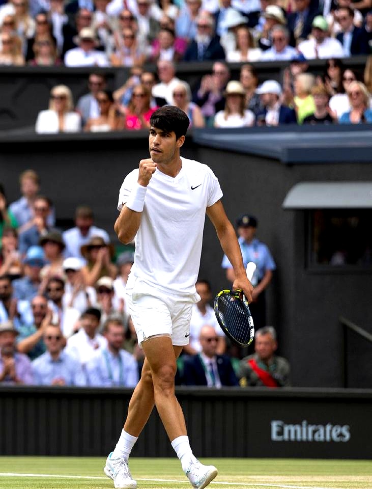 关于ATP总决赛险胜美网，阿尔卡拉斯惊艳四座的信息