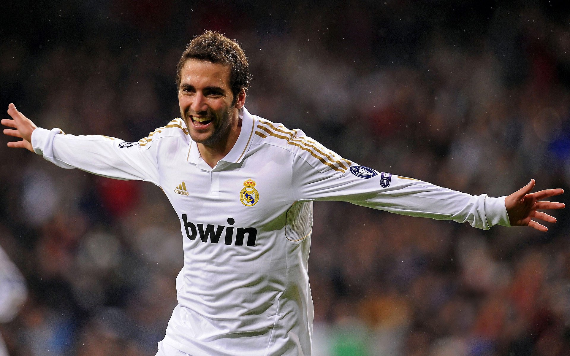 开云体育在线-步行者式火力席卷全球,拉梅洛·鲍尔在美加墨世界杯的接管时刻